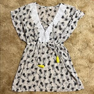 White and Black Tropical Print Cover-Up